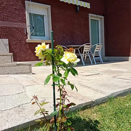 Areos De Cabio Appartement *