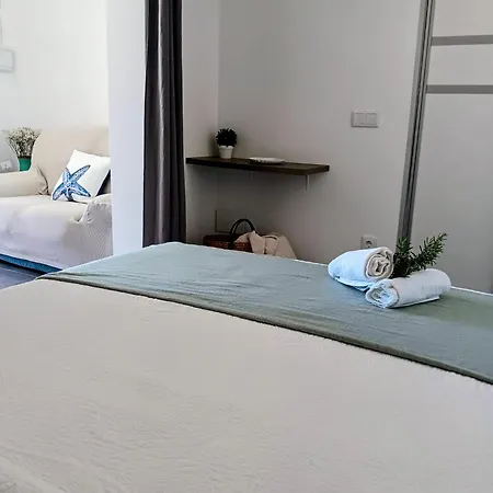 شقة Areos De Cabio *