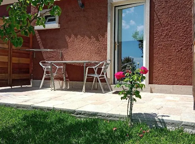 Διαμέρισμα Areos De Cabio *